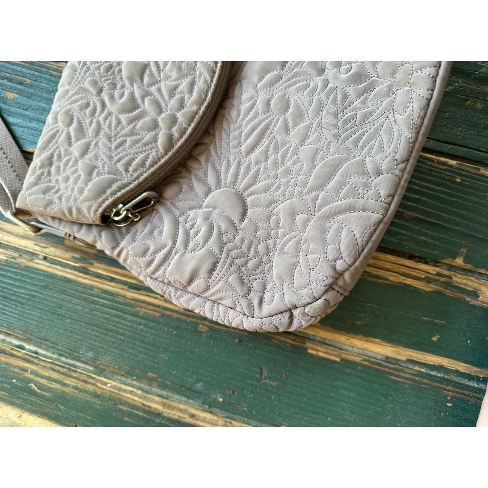 Sakroots Quilted Floral Crossbody Bag Mauve Taupe Adjustable Strap Owl Charm